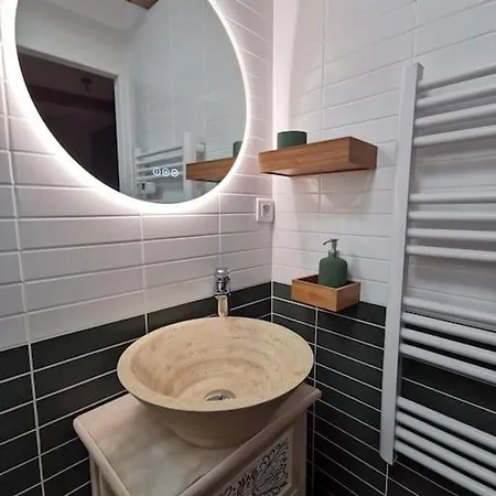 T1 Bis Avec Terrasse Privee A 2 Pas De L'ecusson Apartamento *